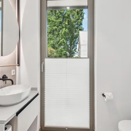 1 Bedroom Awesome In Tossens Lejlighed